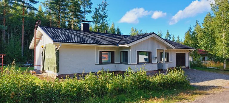 Katon tarkastus ennen asuntokauppaa Saarijärvellä